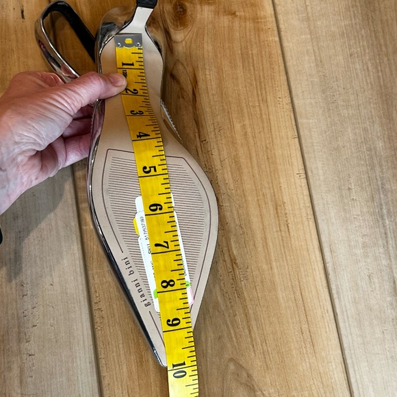 NWT Gianni Bini Marlie Silver Metallic Pointy Slingback Dressy Heels Size 8 - Picture 11 of 14